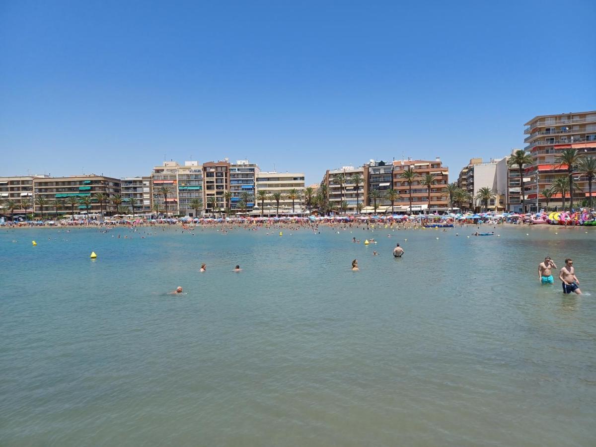 Piso Recien Reformado A Menos De 50M De La Playa Daire Torrevieja Dış mekan fotoğraf